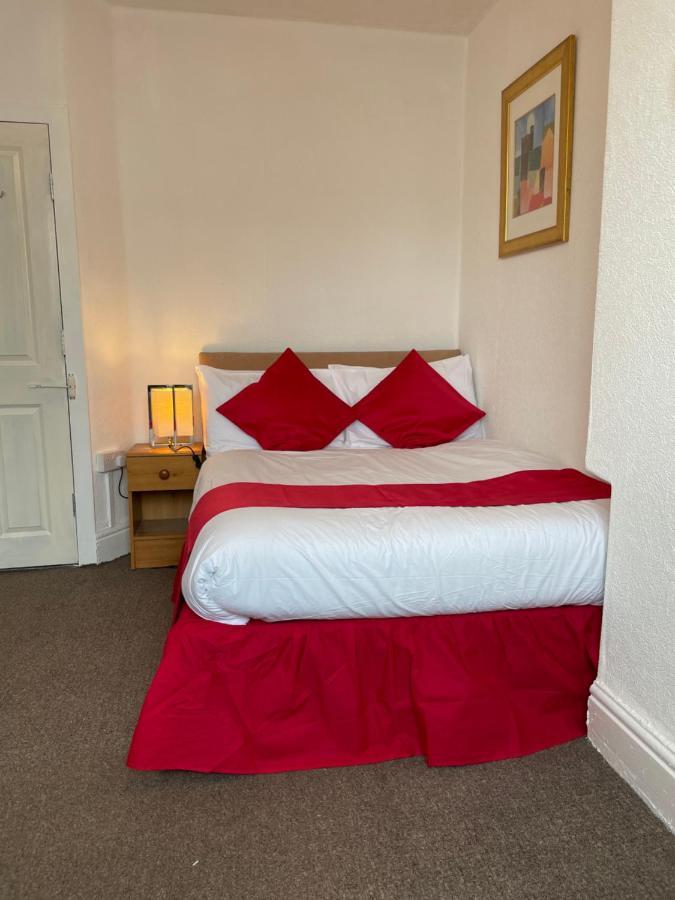 The Jewel Of The Sea Bed & Breakfast Blackpool Exterior foto