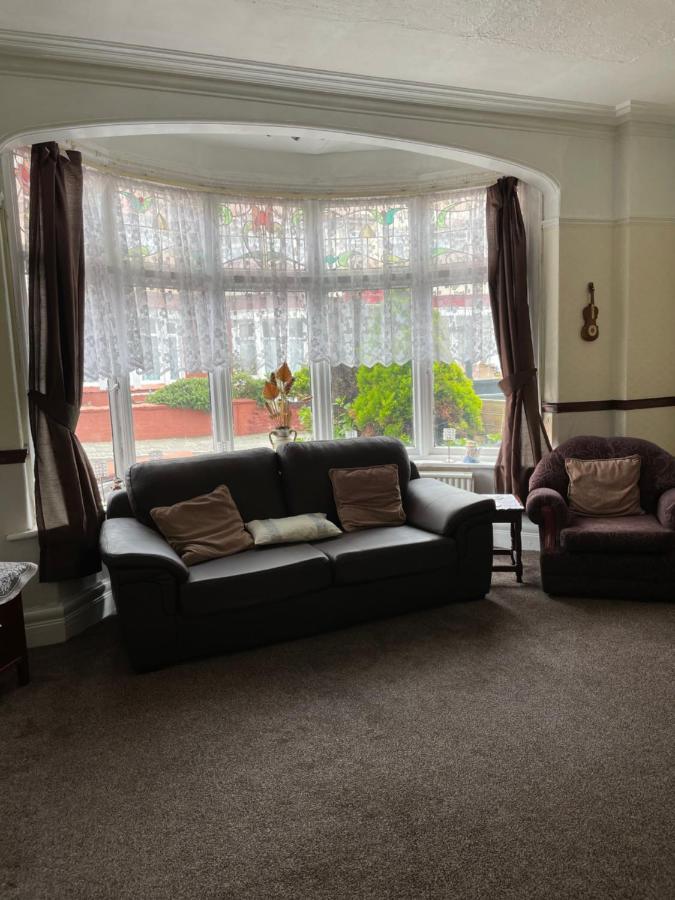 The Jewel Of The Sea Bed & Breakfast Blackpool Exterior foto